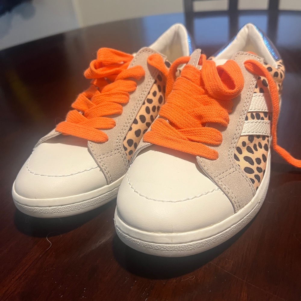 Dolce Vita sneakers